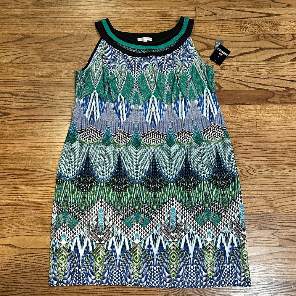NWT- women’s Sandra Darren Green and Blue Patterned dress. Size 16 W pettite